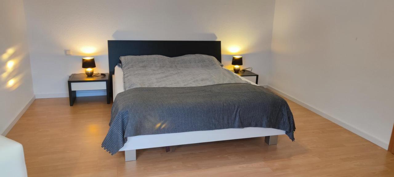 Moderne Ferienwohnung Lindlar, Dorf- Und Waldnah, Gratis W-Lan, Nr Luaran gambar